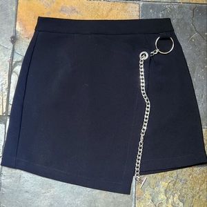 HOT DEAL! Little black skirt with chain.